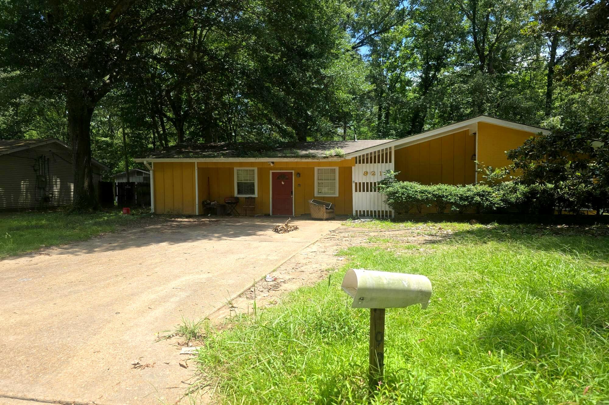 Main image